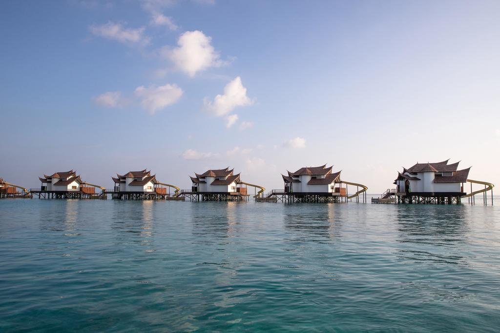 Jumeirah Vittaveli - Maldives Resort